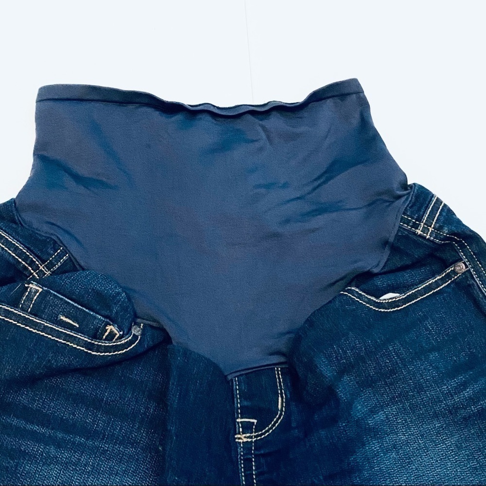Old Navy Maternity Full Panel Skinny Jeans - Picture 2 of 5